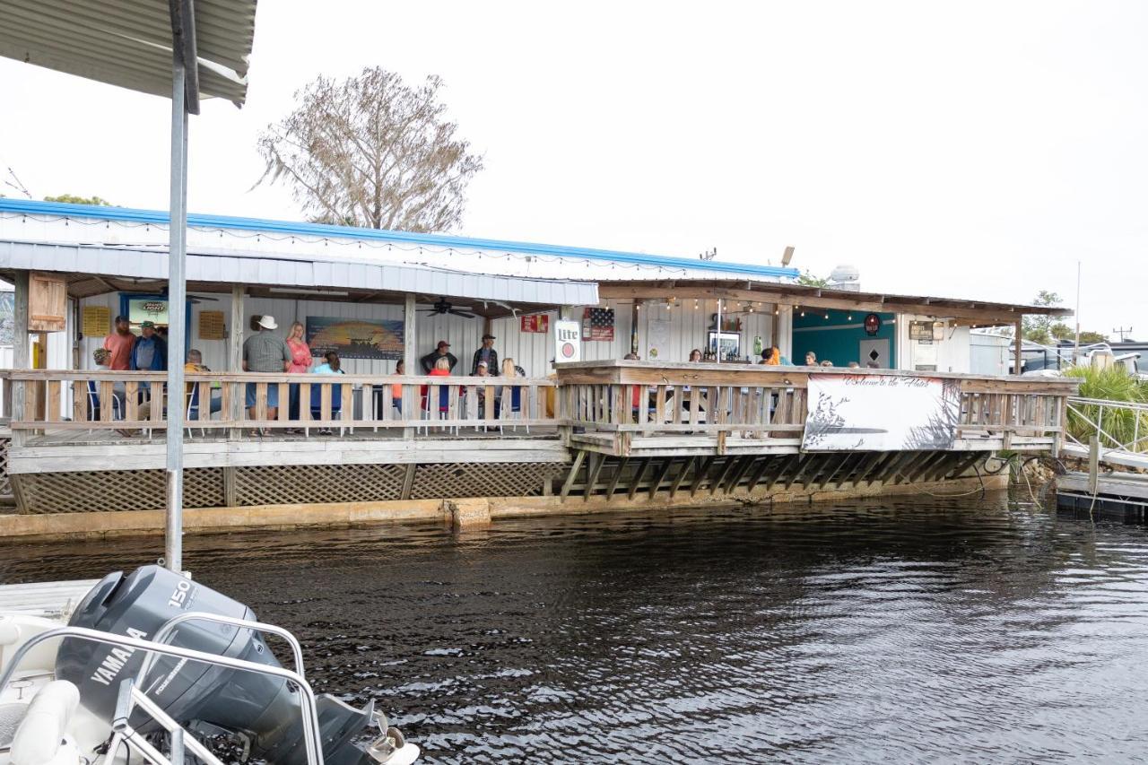 Steinhatchee River Inn And Marina ภายนอก รูปภาพ