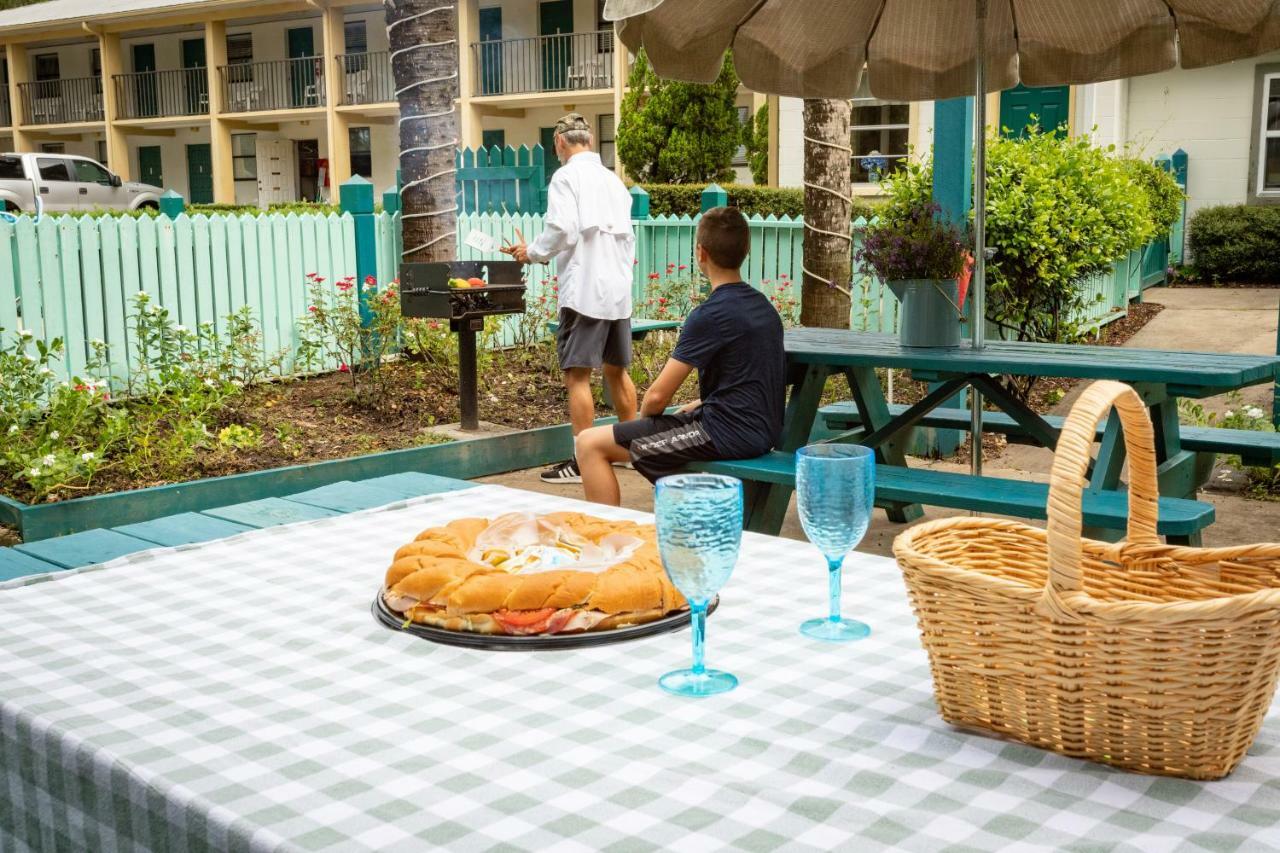 Steinhatchee River Inn And Marina ภายนอก รูปภาพ